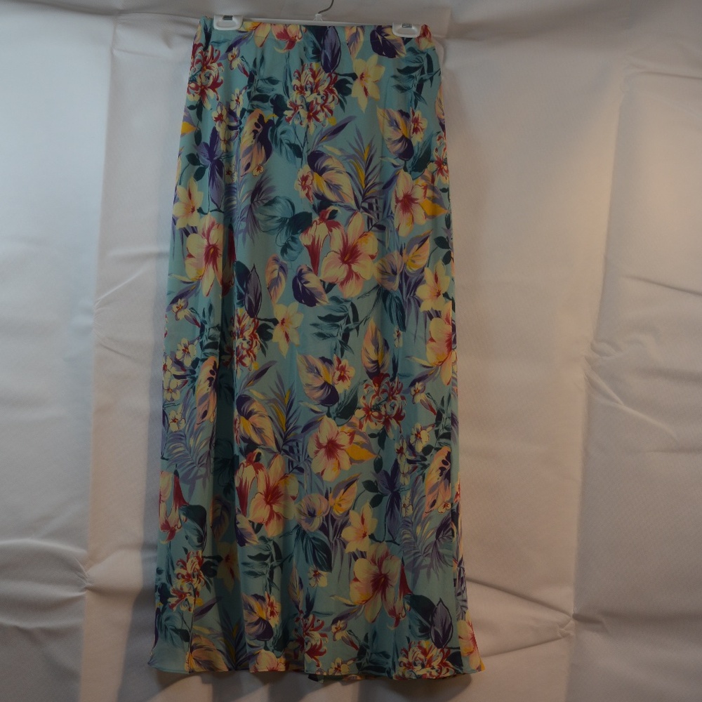 Coldwater Creek Flowered Skirt SZ XL NWOT